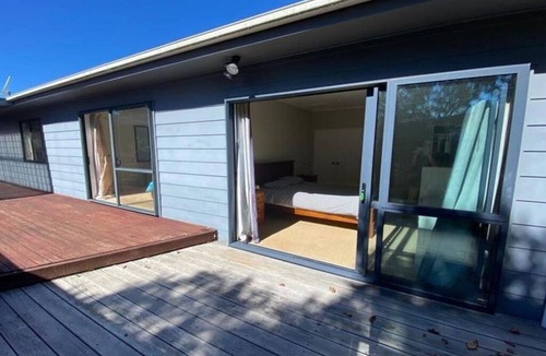 Whangamata House | Perfect Holiday Bach – Walk to Beach & Town