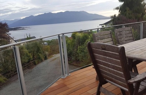 Moana House | PET FRIENDLY HOLIDAY HOME WITH AMAZING VIEWS OF LAKE BRUNNER