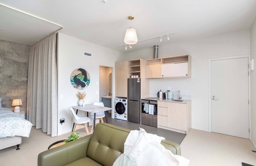 Petone Apartment | Petone 2BR | Near Jackson St + Beach | Kitchen