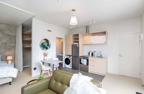 Petone Apartment | Petone Studio | Balcony | Near Beach + Shops