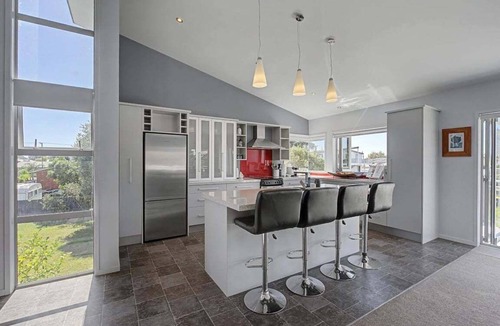 Whangamata House | Picturesque Patuwai - Whangamata