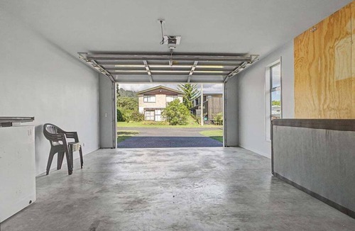 Whangamata House | Picturesque Patuwai - Whangamata