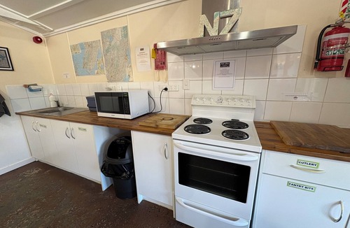 Mangaweka Cabin | Pod 2 at Flat Hills Cafe and Tourist Park - (Sleeps 4)