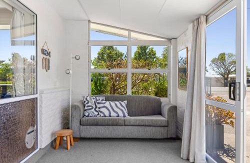 Pohara House | Pohara Beach Family Baches