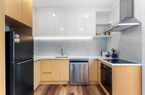 Otahuhu House | Poolside Pause - Auckland Holiday Home