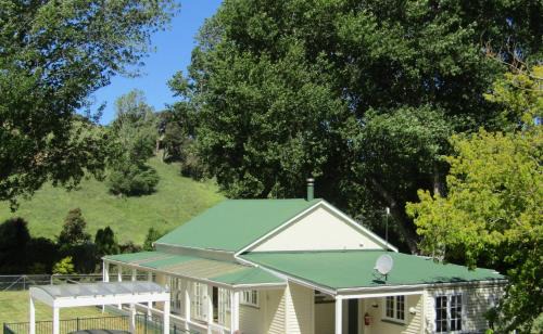 Masterton District House | Poplar Cottage - warm and private, nature haven