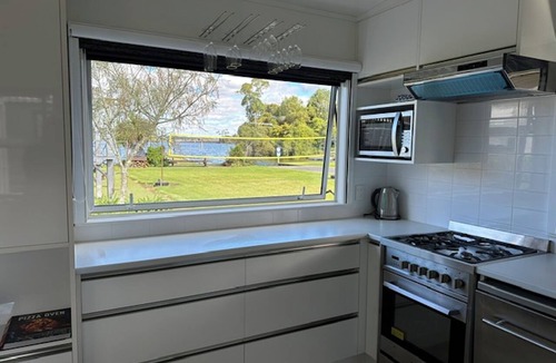 Okere Falls RV Rental | Premium Lakeview Cabin with Stunning Lake Views at Lake Rotoiti