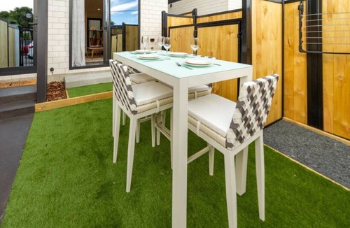 Christchurch City Centre House | Prime Location Hagley Riverside Hospital