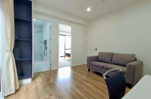 The Gardens Apartment | Private 2-Bedroom Guest Suite in The Gardens
