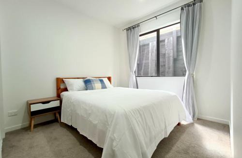 The Gardens Apartment | Private 2-Bedroom Guest Suite in The Gardens