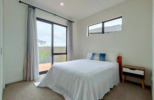The Gardens Apartment | Private 2-Bedroom Guest Suite in The Gardens