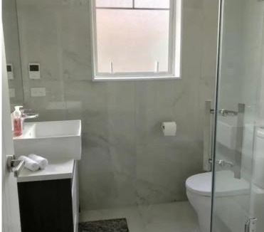 Auckland House | Private Ensuite