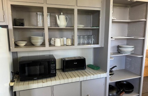 Mount Maunganui House | Private Rooms at Bayfair