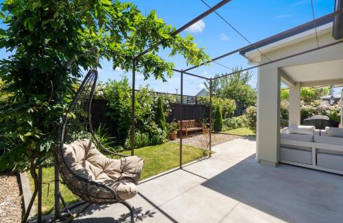 Martinborough House | Provence on Cologne - Martinborough Holiday Home