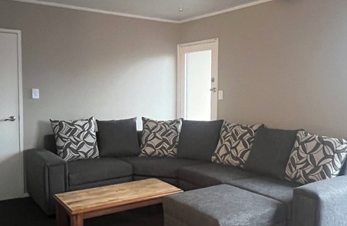 Pukekohe House | Pukekohe 3 Palms 45 Hooper Ave