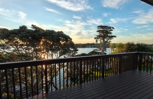 Takapuna Villa | Pupuke Estate