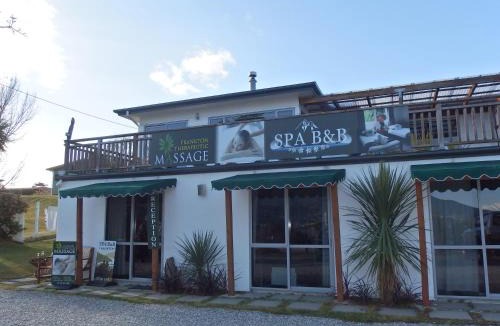 Frankton Bed & Breakfast | QT Airport Accommodation