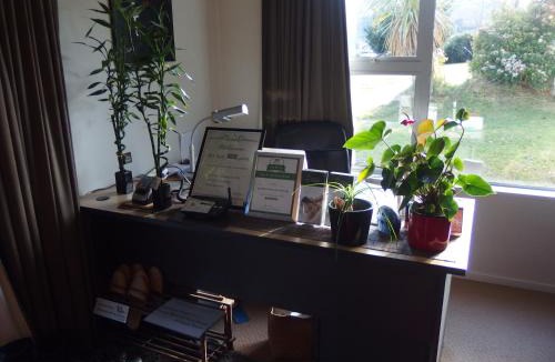 Frankton Bed & Breakfast | QT Airport Accommodation