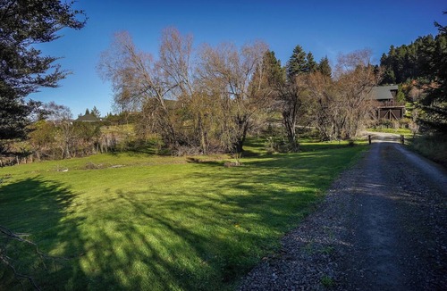 Hanmer Springs House | Quiet and Private Tiny Home with Outdoor Bath in Hanmer Springs