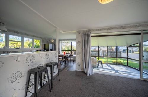 Te Anau House | Quiet on Quintin - Te Anau Holiday Home