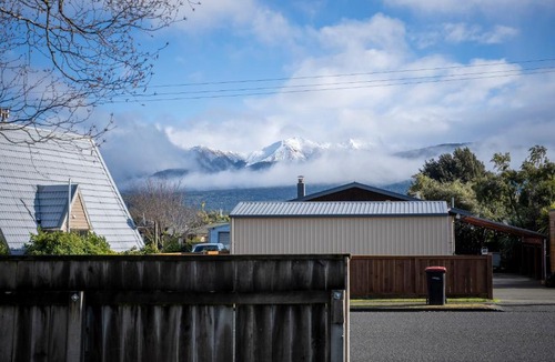 Te Anau House | Quiet on Quintin - Te Anau Holiday Home