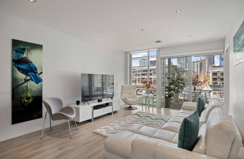 Auckland Central Business District Apartment | QV Stays Waterfront Grandeur at Lighter Quay