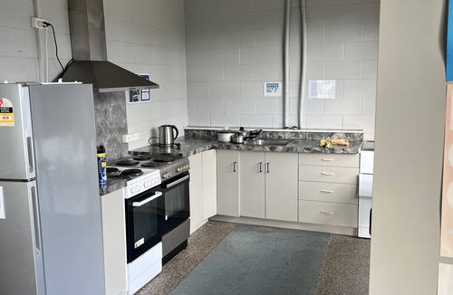 Temuka House | R3 Green Hayes Estate Rentals- Magnolia House