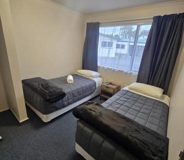 Feilding Hotel | Raceway Lodge