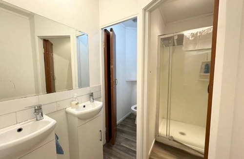 Tauranga Hotel | Rainbow Motel & Guest House