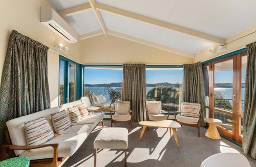 Rainbow Point House | Rainbow Point Yacht Club - Taupo Holiday Home