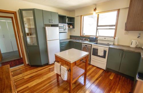 Te Horo Beach House | Relax & unwind at Te Horo Beach