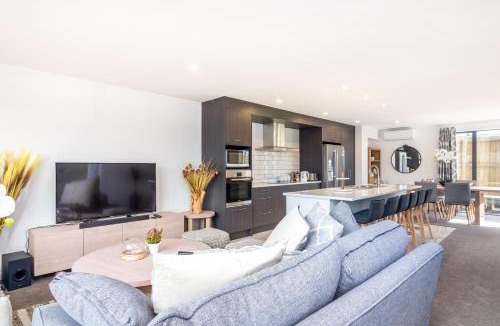 Riccarton House | Restful in Riccarton - Christchurch
