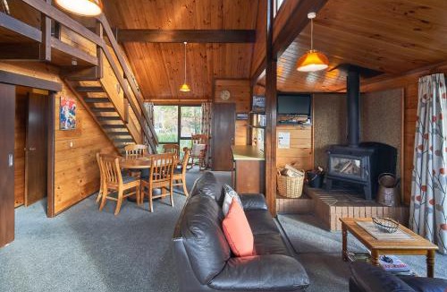 Tekapo House | Retro Inn 1 - Lake Tekapo