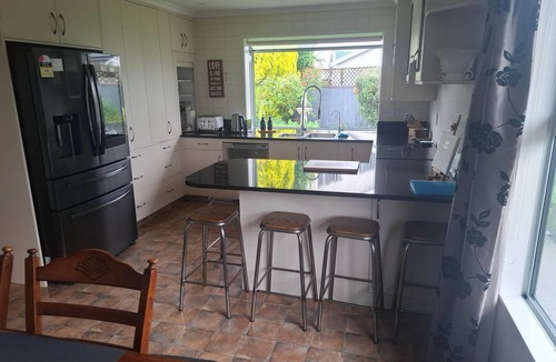 Feilding House | Rev it up Homestay