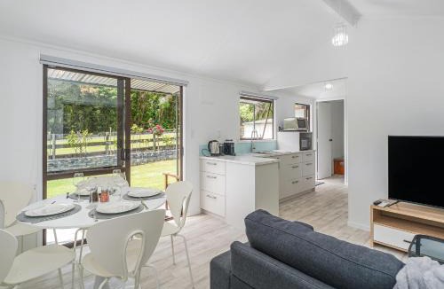 Tairua House | Rewa Rewa Retreat - Tairua Holiday Home