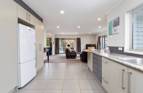 Wharewaka House | Rise and Shine