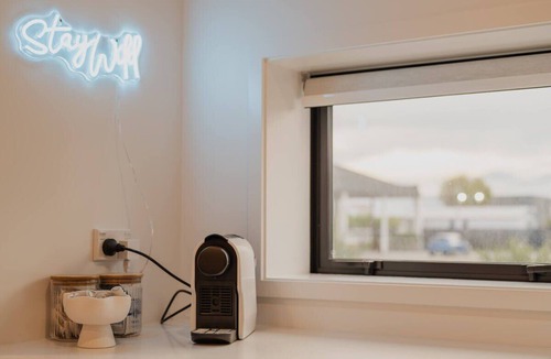 Christchurch City Centre House | Riverside City Base | 4BR + BBQ | Group Stay