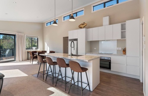 Turangi House | Riverstone Retreat - Turangi Holiday Home