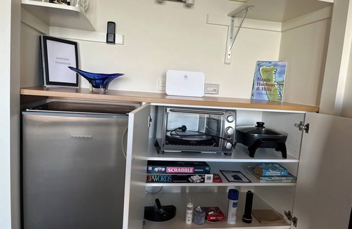 Clarks Beach Apartment | Robyn's Waterfront Retreat - Tui