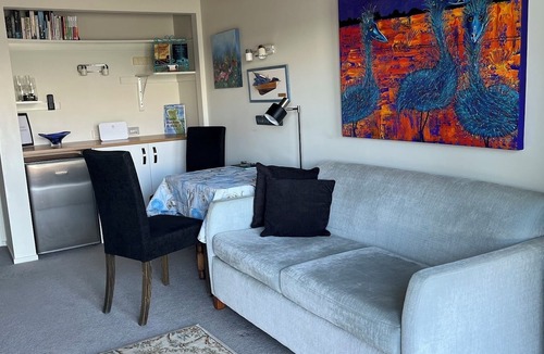 Clarks Beach Apartment | Robyn's Waterfront Retreat - Tui