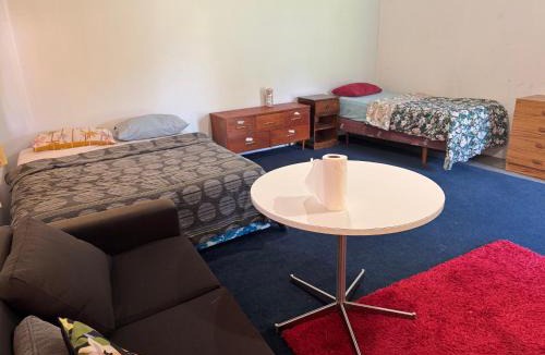 Papamoa Beach House | Rooms at Papamoa