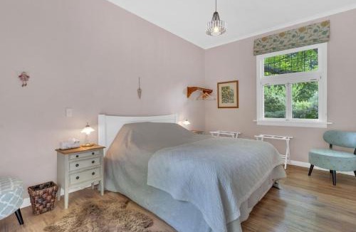 Masterton District House | Rose Cottage - Tranquil retreat