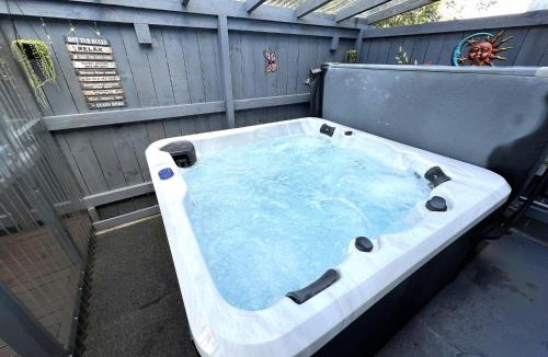 Rotorua House | Rotorua Holiday Home - Prime Location - With Garden