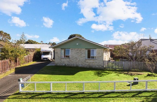 Ruakaka House | Ruakākā Beach, Work, Relax, Fish, Surf