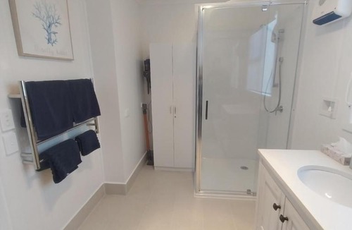 Bluff Apartment | Salty Seagull