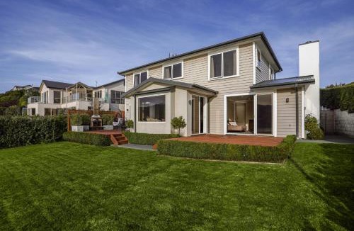 Diamond Harbour House | Sanctuary At The Bay - Diamond Harbour Retreat