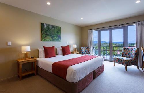Fox Glacier Hotel | Scenic Hotel Te Weheka