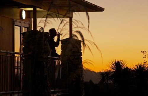Fox Glacier Hotel | Scenic Hotel Te Weheka