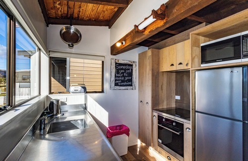 National Park Village House | Scottbase - Waimarino Holiday Home