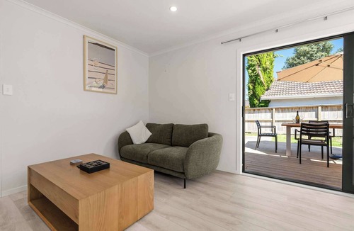 Papamoa Beach House | Sea-cret Hideaway!